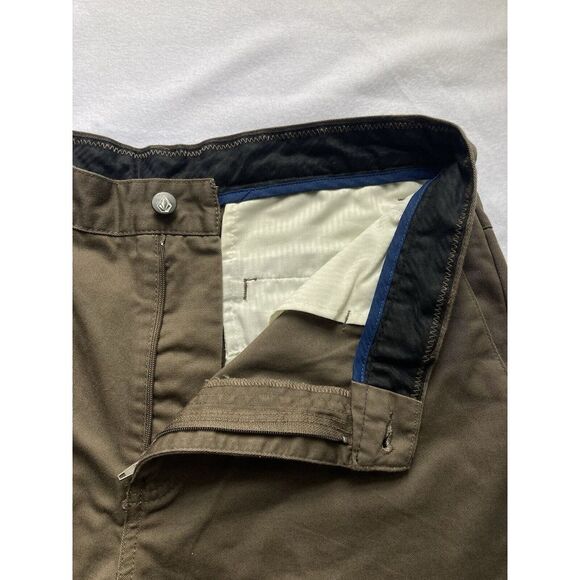 Volcom Brown Chino Flat Front Regular Fit Casual Short Mens 33 - Picture 3 of 11
